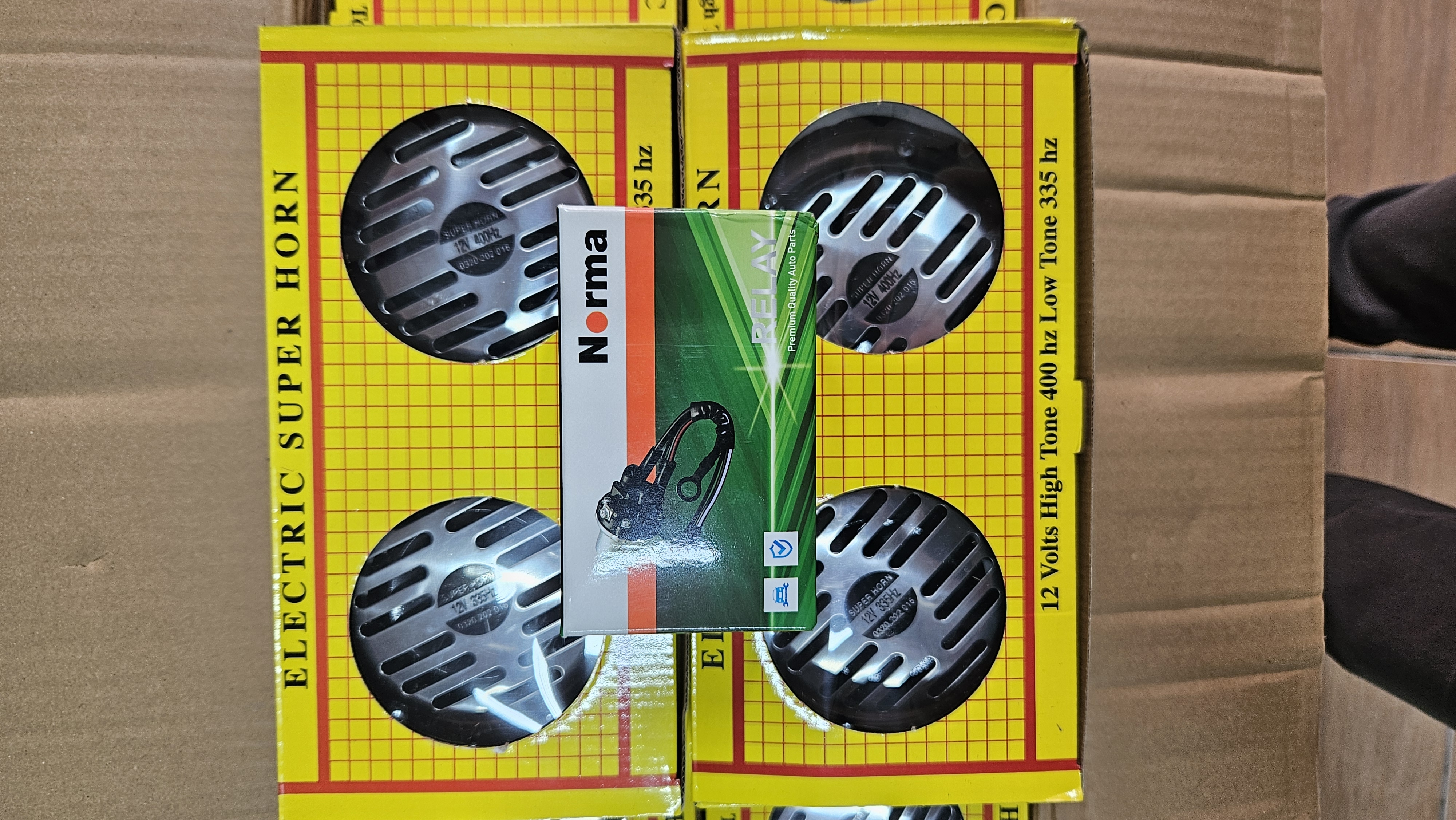 4 ADET HELLA KORNA 1 ADET GÜÇLENDİRİCİ KORNA OTOMATİK